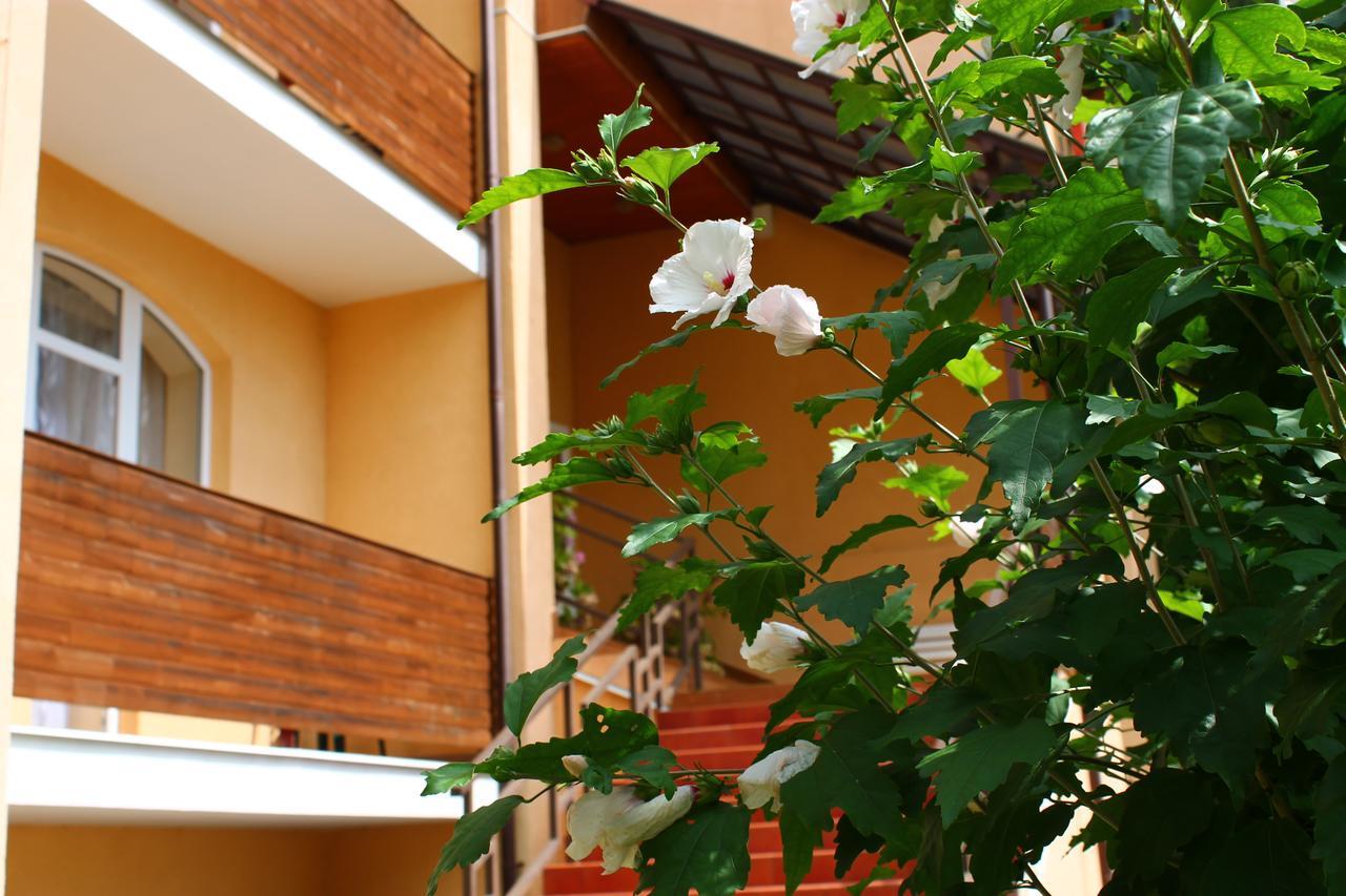 Gortenziya Hotel Polyana  Exterior photo